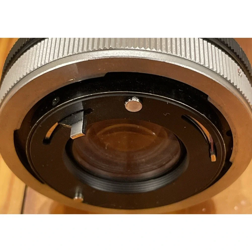 Vivitar 75-205mm 1:38 Close Focusing Auto Zoom Lens Canon Mount No. 22243376